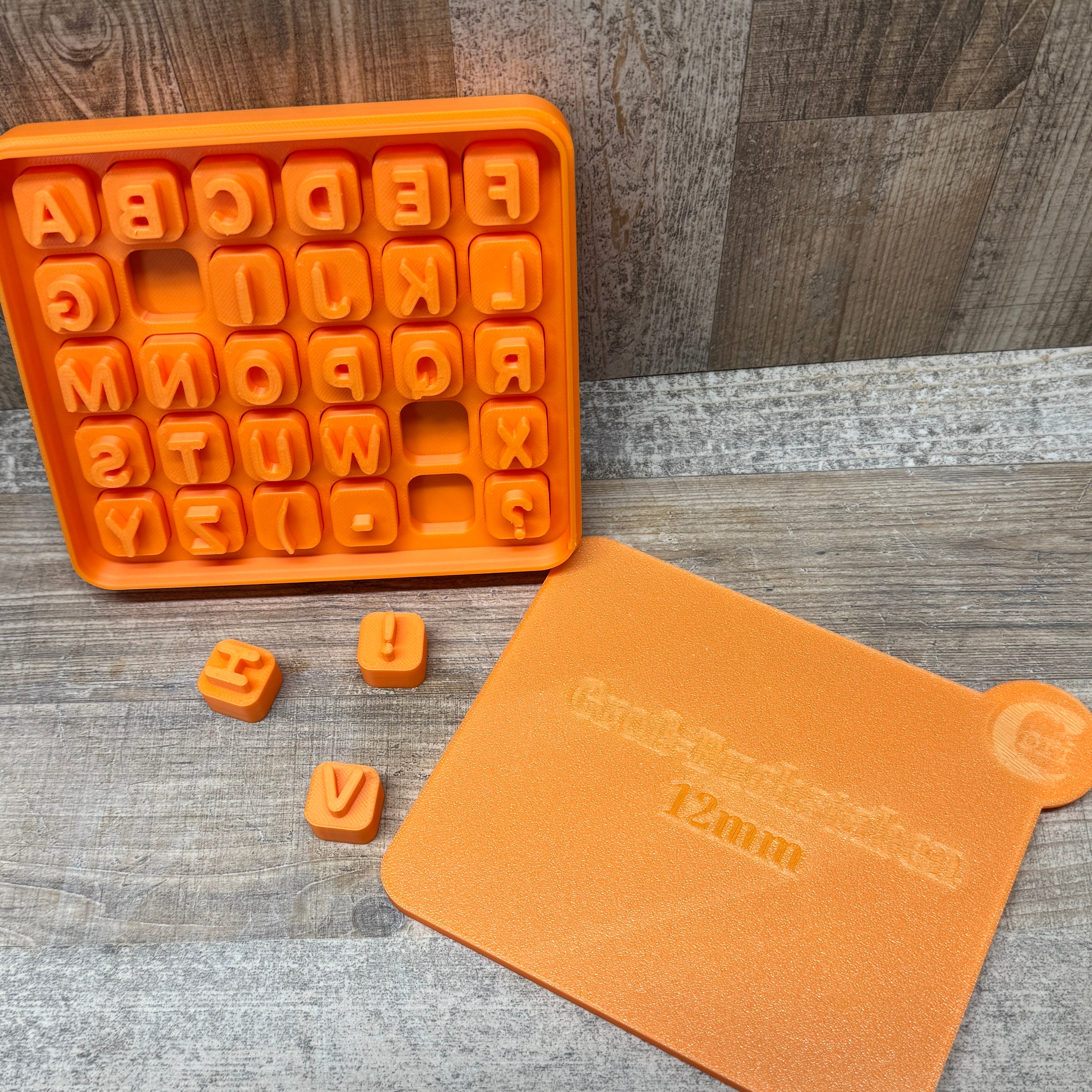 Alphabet (in der Box) | Klein- oder Großbuchstaben 12mm | ARIAL rounded