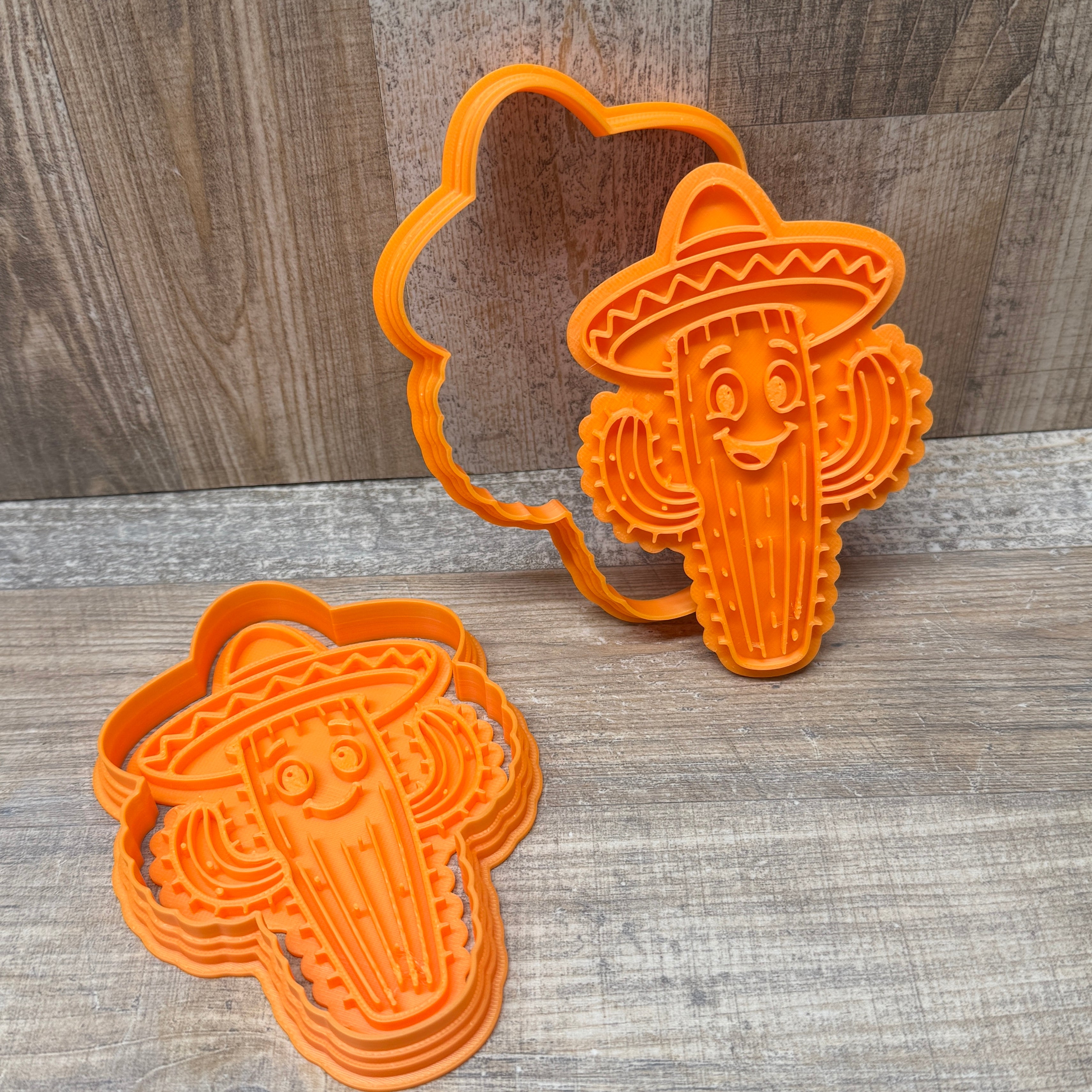 lustige Kakteen mit Sombrero | Einzeln und als Set | inkl. Konturenausstecher