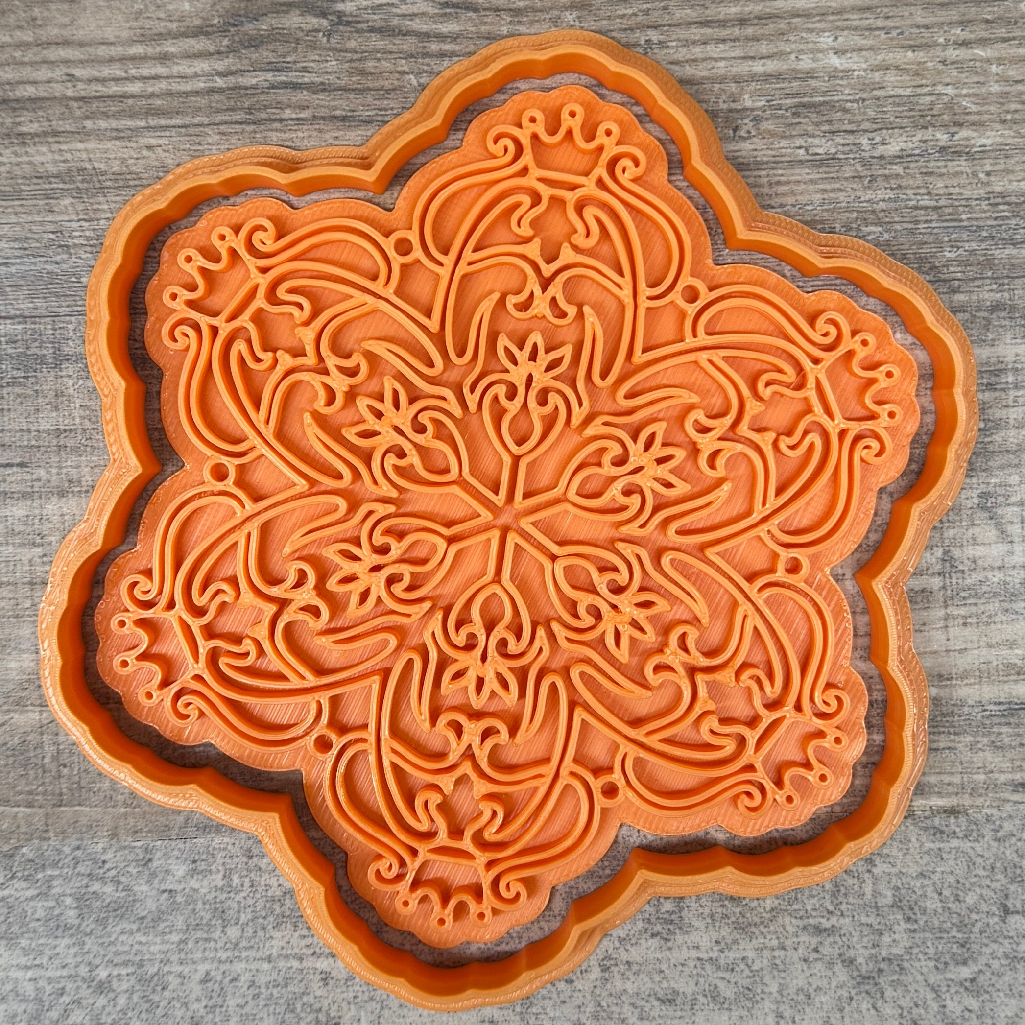 Mandala 377 inkl. Konturenausstecher