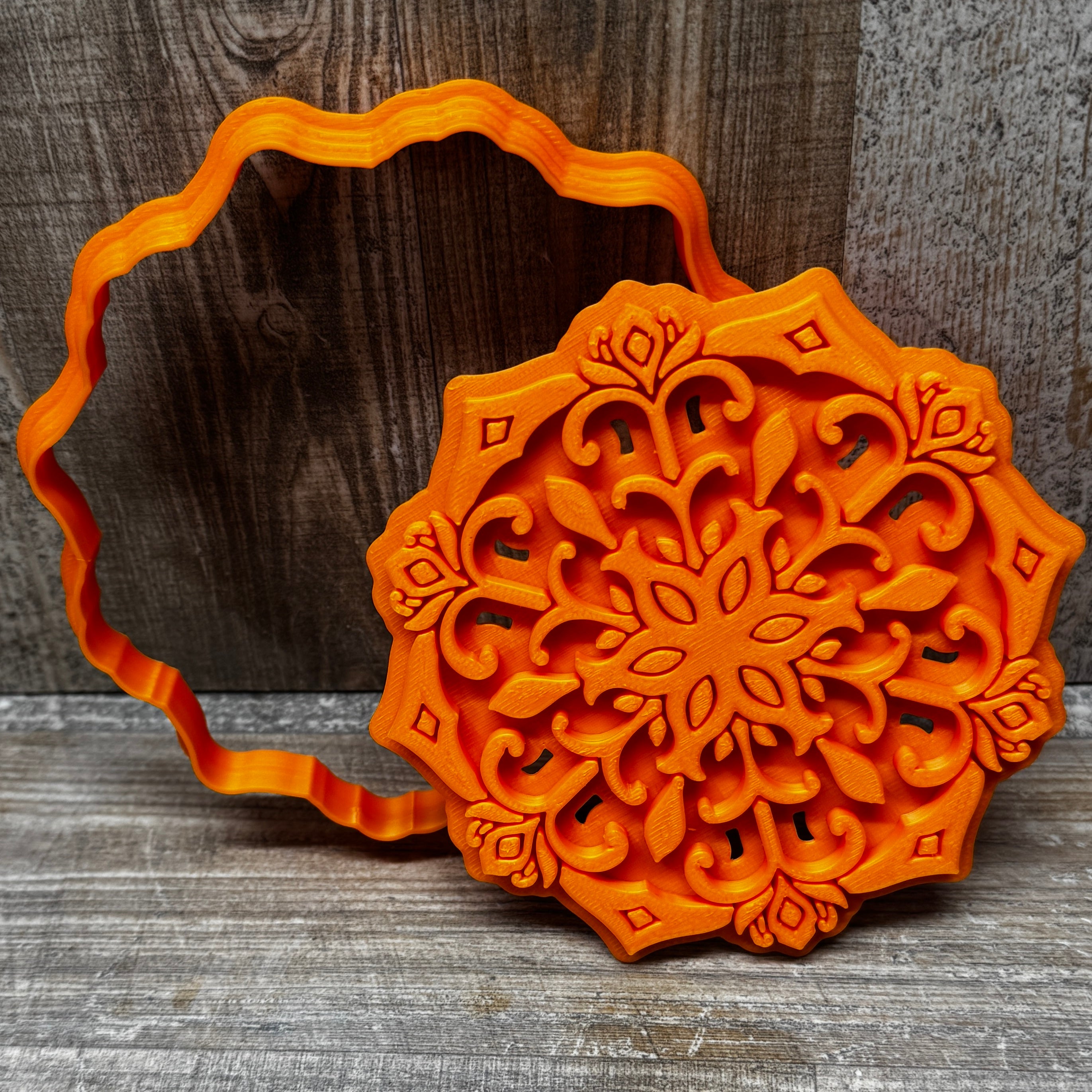 Mandala 360 inkl. 2 Schablonen & Konturenausstecher