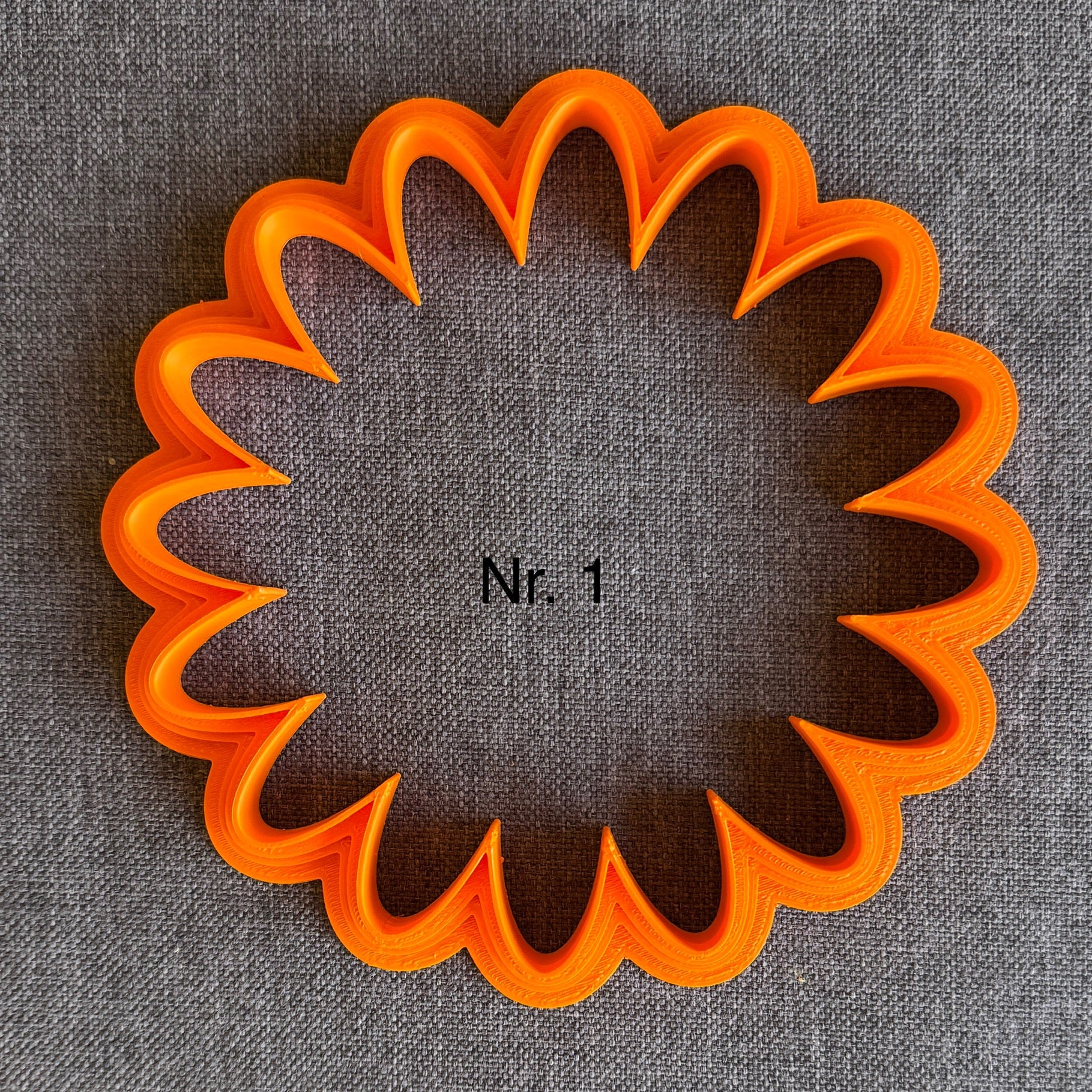 Blumen Konturenausstecher