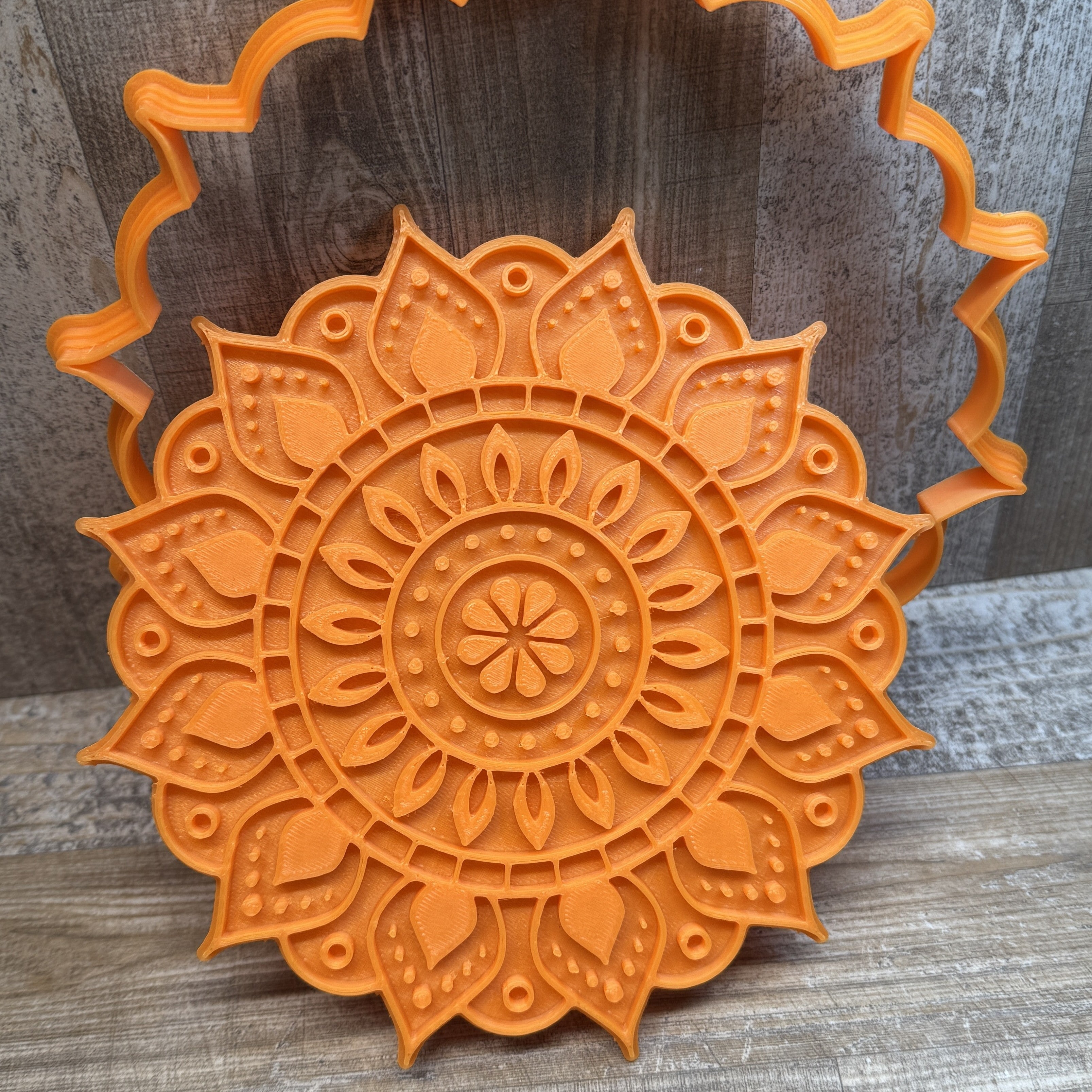 Mandala Loac inkl. Konturenausstecher