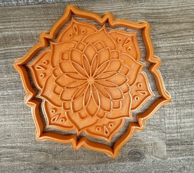 Mandala Lotusblüte inkl. Konturenausstecher